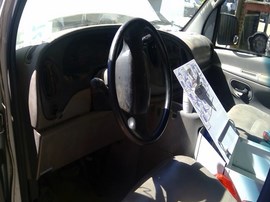 2001 FORD E350SD VAN, WHITE, 6.8L, AT, 2WD.  AT , F26330